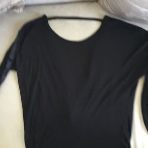 Woodleigh Black long sleeve backless Top-Size S/M